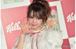 元モー娘。田中れいな、ショーパン×ブーツで美脚輝く「夏か冬か分からん格好」に絶賛の声
