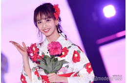 元乃木坂46佐藤楓、へそ出し私服コーデにファン絶賛「夏らしくて素敵」「理想のスタイル」