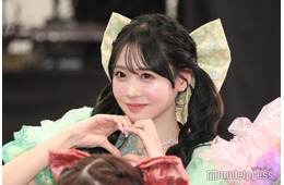 FRUITS ZIPPER櫻井優衣、美脚際立つ爽やかワンピースコーデ「流石のファッションセンス」「夏らしくて素敵」