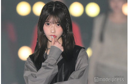 AKB48千葉恵里、美ウエスト＆肩見せコーデに反響「スタイル完璧」「透明感すごい」