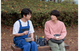 【ぼくたちん家 第1話】波多野玄一（及川光博）、ゲイの中学教師・作田索（手越祐也）と出会う 奇妙なホーム＆ラブコメ開幕