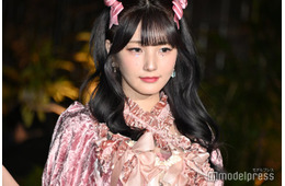 美人YouTuber、美脚際立つ万博コーデ公開「着こなし可愛い」「スタイル良すぎ」の声