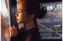 前田敦子、“14年ぶり”最後の写真集決定 過去最大露出にも挑戦「後悔なく出し切りたい」