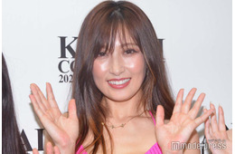 熊田曜子、Tシャツからスラリ美脚際立つ「セクシー」「際どい」と悶絶の声