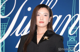 「匿名の恋人たち」ハン・ヒョジュ、笑顔そっくり美人母を公開「愛が伝わる」「憧れる関係性」などの声