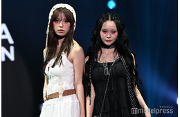 美人YouTuber2人、水着ショットに反響続々「ビジュ最強」「大人っぽく見える」