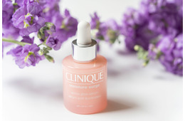 その名の通り「輝きを取り戻す！」この時期の「乾燥・肌荒れ」負のループに同時アプローチ、薬用うるつやドロップ美容液がクリニークから