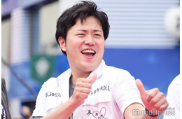 エハラマサヒロ、結婚16周年記念日2ショット披露 「出会って18年、結婚して16年1回もケンカしてない」