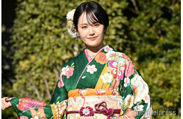 尾碕真花、25歳誕生日に幼少期ショット公開「当時から可愛い」「表情が今と変わらない」と反響