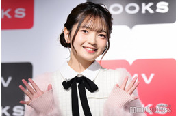 元AKB48福留光帆「お泊りロケ」ミニスカ美脚ショット公開「脚のライン綺麗」「スタイルいい」と反響