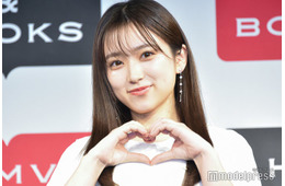 矢吹奈子、キャミソール姿で透明感放つ「ビジュ天才」「美肌すぎて眩しい」の声