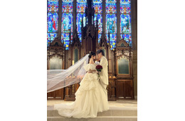 “結婚相手が小学生の頃に好きだった人”YouTuberひかりんちょ、ハプニングで計画が崩れたプロポーズ秘話明かす「不器用さ、誠実さが彼らしい」【モデルプレスインタビュー】