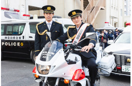 伊藤英明＆本宮泰風、一日警察署長就任で横浜駅をパトロール「ドンケツ season2」×神奈川県警察がコラボ