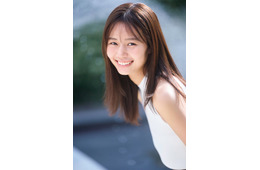 「サンデーモーニング」杉浦みずき、色白美脚チラリ 透明感溢れるグラビア披露