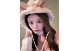 港区キャバ嬢・せら、まつ毛パーマ不要のメイク術…愛用のビューラー＆プチプラマスカラ「1本1本時間をかけている」【モデルプレスインタビュー】