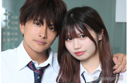 「今日好き」“けんみあカップル”藤田みあ＆中村健太朗、交際18ヶ月でラブラブ密着ショット公開「美男美女でお似合い」「理想的な関係」の声