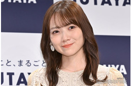 乃木坂46田村真佑、タイトミニワンピから素足全開「女神級の美しさ」「圧巻のスタイル」の声