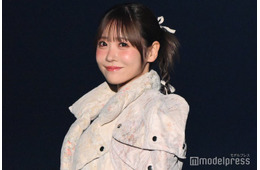 FRUITS ZIPPER櫻井優衣、大ぶりベルト×パフスリーブ着こなす 笑顔にキュン【TGCしずおか2026】