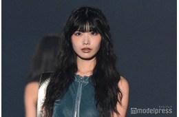 SWEET STEADY奥田彩友、個性派ゴールドリップでモードな姿【TGCしずおか2026】