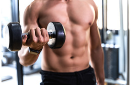 体脂肪常時10％以下！ボディビルダーは「腹筋をしない」って本当！？オートミールにサラダチキン、常にダイエットを先取りしている彼らが今していること