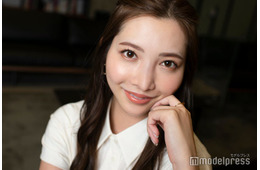 「バチェロレッテ2」尾崎美紀、恋人との“誕生日密着ショット”公開「美男美女すぎて眼福」「幸せ溢れてる」の声