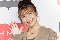 AAA宇野実彩子、ほっそり美脚際立つミニ丈キャミドレス姿披露「スタイルが神」「透明感すごい」の声