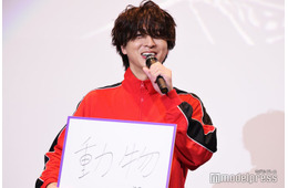 timelesz寺西拓人、人気若手俳優からの“おねだり”に照れ 声優で演じてみたい役も明かす【迷宮のしおり】