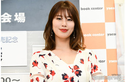 稲村亜美、開放感あふれるキャミ＆美脚ショットにファン釘付け「眩しすぎる」「魅力が爆発してる」