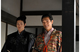 timelesz原嘉孝・A.B.C-Z戸塚祥太、映画「炎かがよへ」出演決定 公開日・場面写真も解禁