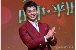 竹内涼真、真っ赤なスーツ姿で登場「あんたが」プロデューサーを鼓舞「僕ら同世代がこれからも面白いものを作っていこうじゃねえか！」【2026年エランドール賞】