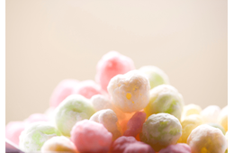 孫に仕送りする祖母　孫「今回はひなあられかな」⇒まさかの間違えに「祖母には今でも秘密」