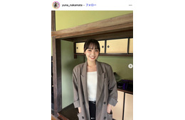 水ダウ「名探偵津田」出演美女・仲俣由菜、ミニスカ制服からスラリ美脚「現役にしか見えない」「スタイル抜群」と反響