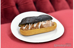 甘党悶絶の満足感。「チョコ感がたまらない」セブン「クワトロチョコエクレア」実食レビュー