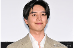 坂東龍汰、父親顔出し2ショット公開「お父さんイケメン」「そっくり」と反響