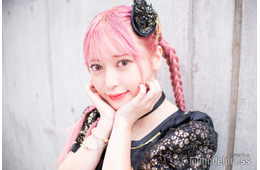 ヘラヘラ三銃士まりな「ダウンタイム」顔中テーピング＆ガーゼ姿公開「ほぼ顔バイオ」