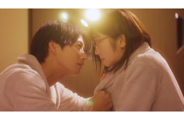 古屋呂敏、大胆ラブシーンに「刺激強い」「攻めてる」と反響【教えてください、藤縞さん！】