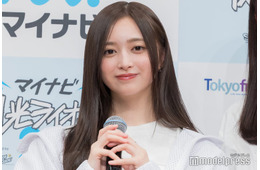 乃木坂46井上和、美脚チラリのスリットスカート姿にファン悶絶「ため息出るほど美しい」「スタイル抜群で眼福」