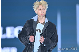 「今日好き」MON7A（もんた）差し色おしゃれなコーデでオーラ放つ「クールでかっこいい」「憧れる」と絶賛の声【TGC2026 S/S】