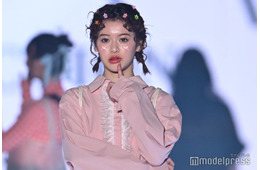 大胆イメチェン話題の米澤りあ、アレンジヘアが可愛すぎ【TGC2026 S/S】