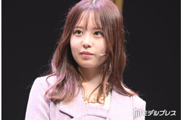 乃木坂46佐藤璃果、デコルテ輝く卒業ドレス姿披露「プリンセスみたい」「シルエット綺麗」と反響