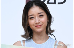 第1子妊娠中のみちょぱ「産前最後の2人海外旅行」ハワイ満喫ショット公開「お腹がふっくら」「仲良し夫婦」の声