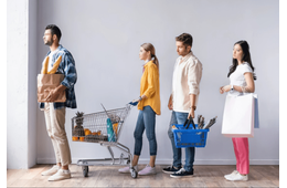 【アメリカで…】レジ待ちで前の客が突然「満面の笑み」！？順番を譲られた理由に⇒「自由で素敵」