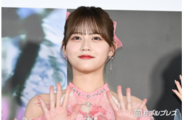 ＝LOVE高松瞳、圧巻美脚スラリの真紅ミニワンピース姿披露「異次元のスタイル」「小顔すぎる」とファン絶賛