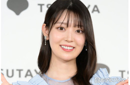 元乃木坂46メンバー、ベアトップドレスから美肩輝く「華奢」「お人形さんみたいで綺麗」の声