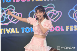 元AKB48メンバー「親友とデート」目黒川桜まつり美脚コーデにファン歓喜「スタイル抜群」「真似したい」
