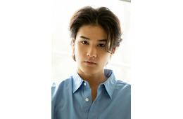 藤原隆太郎、エビス・プロ所属を発表「ジュノン・スーパーボーイ・コンテスト」ファイナリストで話題