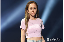 みりちゃむ、新ヘア披露で反響続々「最強ビジュ」「ギャル度増してる」