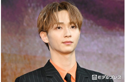 実写化「ブルーロック」出演話題の野村康太、兄・大貴＆弟とのディズニー満喫3ショット公開に反響「イケメンオーラダダ漏れ」「3人とも脚長すぎ」の声