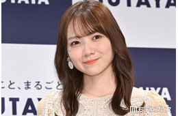 乃木坂46田村真佑、美太もものぞくミニ丈ワンピ姿披露「脚が綺麗すぎてびっくり」「スタイル抜群」と反響