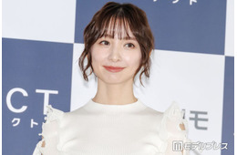 篠田麻里子、娘のリクエストで“南国弾丸旅”お揃いワンピ2ショット披露「マンゴー大量で豪華すぎ」「素敵なゴールデンウィーク」と反響